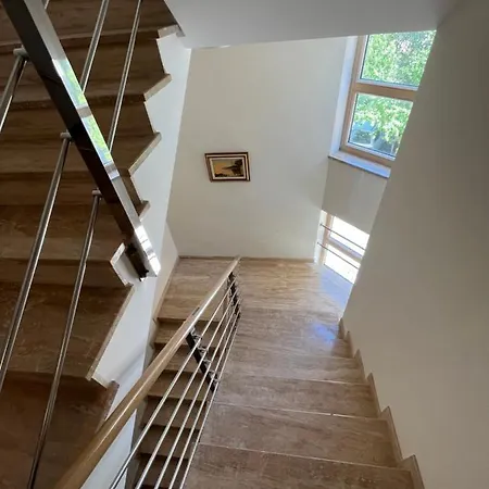 Apartament Aron *