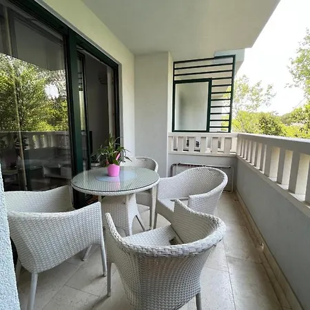 Aron Apartament